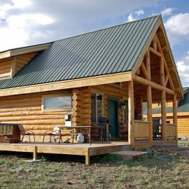 Flying Horse Ranch and Fishing Lodge - Cabin Exterior
