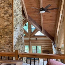 Glacier Log Home - Washington