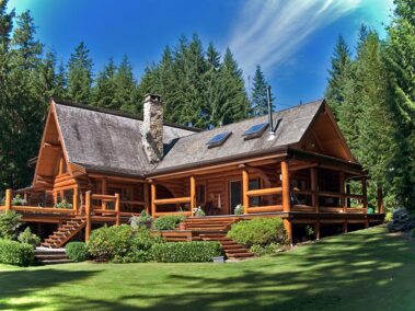 Cascade Handcrafted Log Homes - Chilliwack Lake - BC