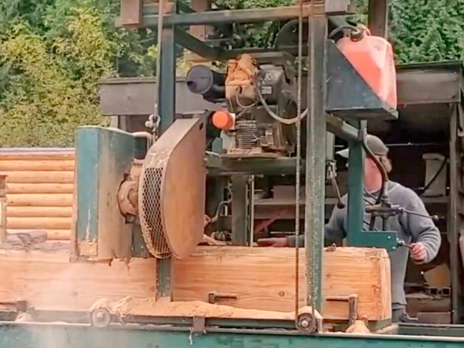 Cascade Handcrafted Log Homes - Repurposed Timbers