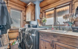 Cascade Handcrafted Log Homes - Alberta Log Home For Sale