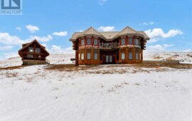 Cascade Handcrafted Log Homes - Alberta Log Home For Sale