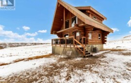 Cascade Handcrafted Log Homes - Alberta Log Home For Sale
