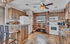 Cascade Handcrafted Log Homes - Alberta Log Home For Sale