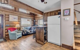 Cascade Handcrafted Log Homes - Alberta Log Home For Sale