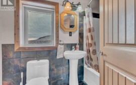 Cascade Handcrafted Log Homes - Alberta Log Home For Sale